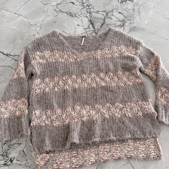 EUC Free People Linus striped Oversized Fuzzy Sweater Size M - Picture 2 of 6